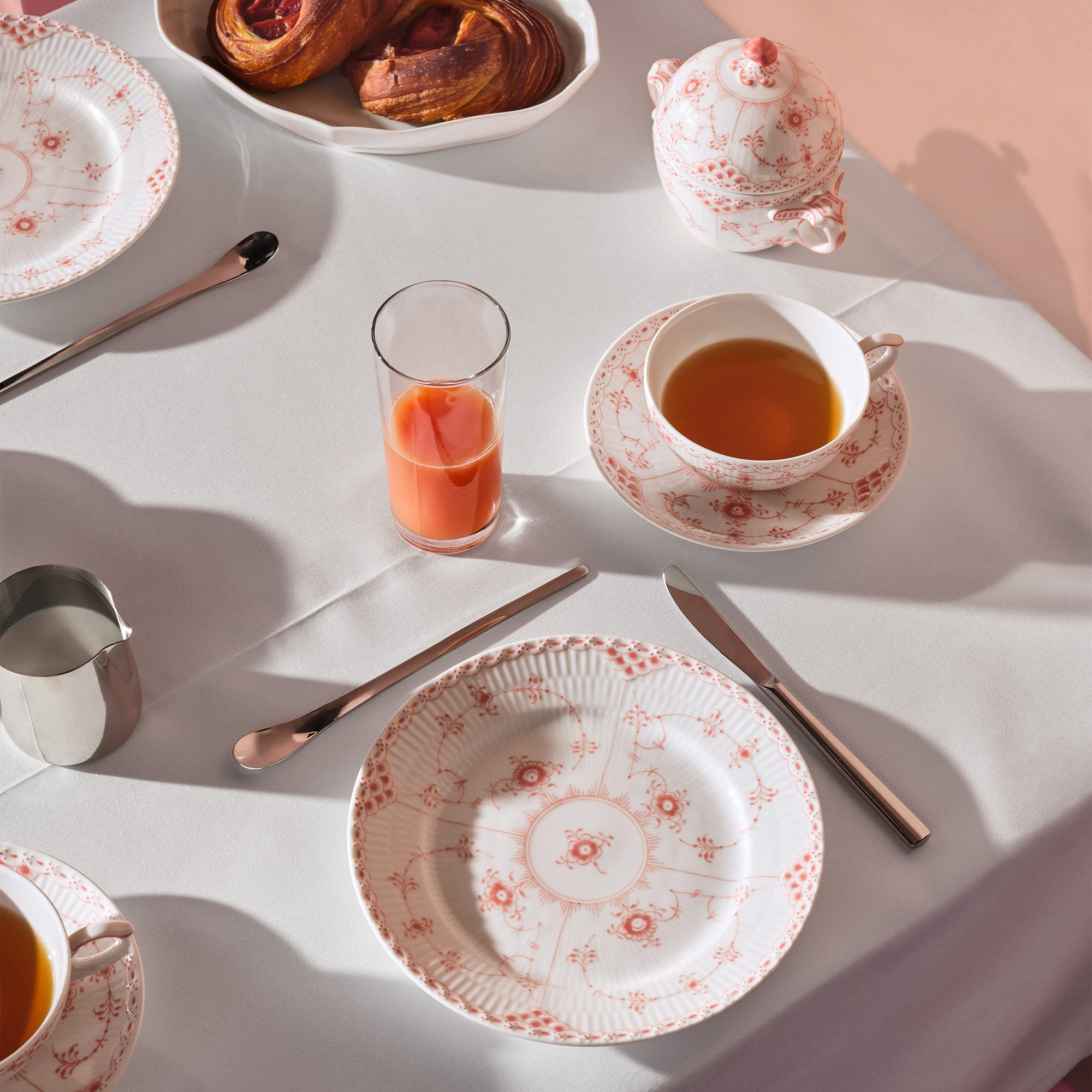 The Coral Fluted Half Lace collection is an elegant choice for setting a beautiful coffee or brerakfast table.
